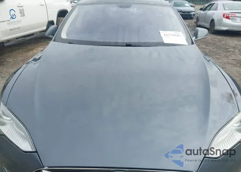 2013 Tesla Model S from USA, damaged, VIN 5YJSA1CN4DFP26552